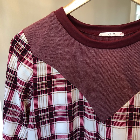Le Lis Plaid Top Size Small - Picture 2 of 6